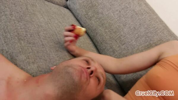 Anne Love – Spitting Chewed Apple into This Loser`s Mouth