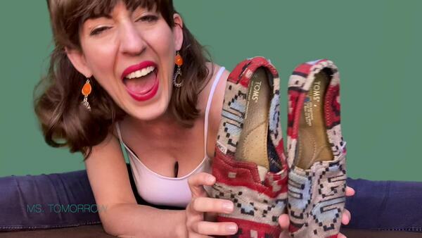 DommeTomorrow — HER SMELLY SHOES