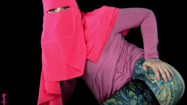 Mistress Harley starring in video ‘Hijab Humiliation Porn’ of ‘Misstinytootsies’