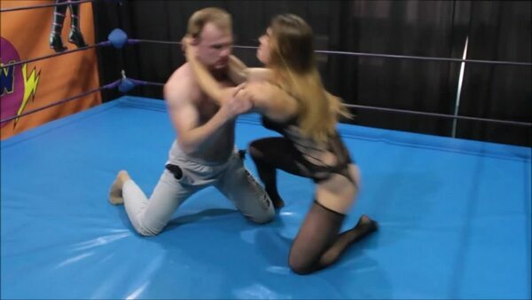 The Russian Amazons – Fem Bodybuilders Feet Pressed To The Guys Neck In The Ring. Starring Nika
