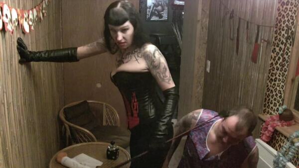 Lady Vampira — Observed and Punished by the Mistress with the Leathergloves — German Femdom
